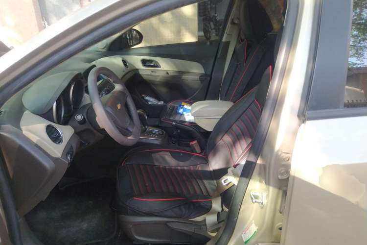 Used Chevrolet Cruze 2015 1.5L Classic SE AT Left Front Seat