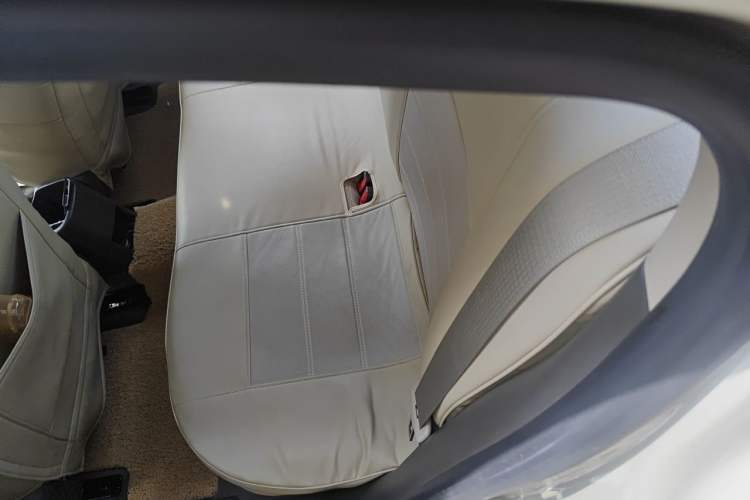 Used Chevrolet Cruze 2015 1.5L Classic SL MT Left Rear Seat