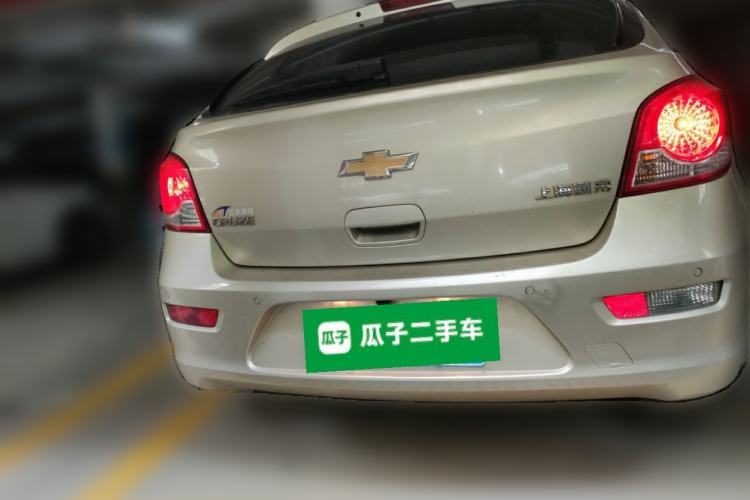 Used Chevrolet Cruze 2015 Hatchback 1.6L Automatic Comfort Edition Rear