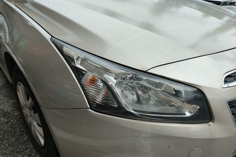 Used Chevrolet Cruze 2015 1.5L Classic SL MT Right Front Headlight