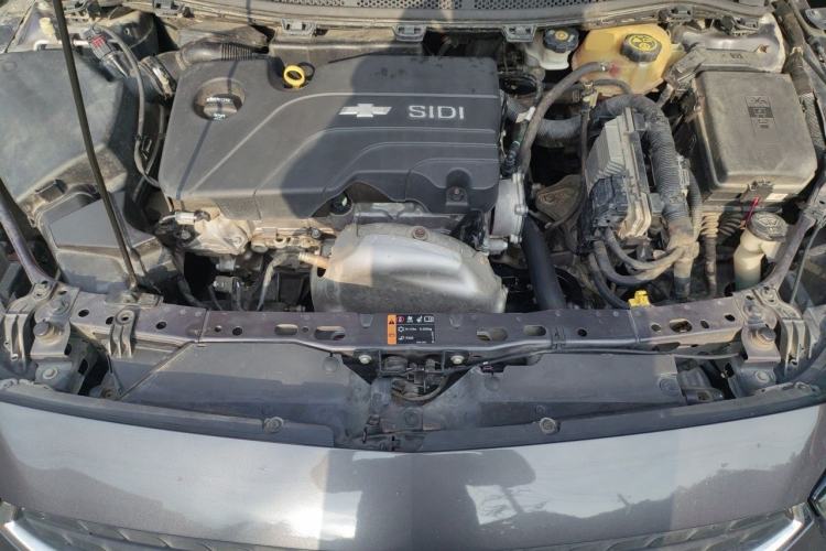 Used Chevrolet Cruze 2015 1.5L Automatic Fashion Navigation Edition Engine Bay