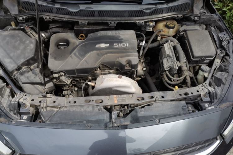 Used Chevrolet Cruze 2015 1.5L Manual Elite Edition Engine Bay