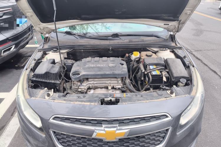 Used Chevrolet Cruze 2015 1.5L Classic SE AT Engine Bay