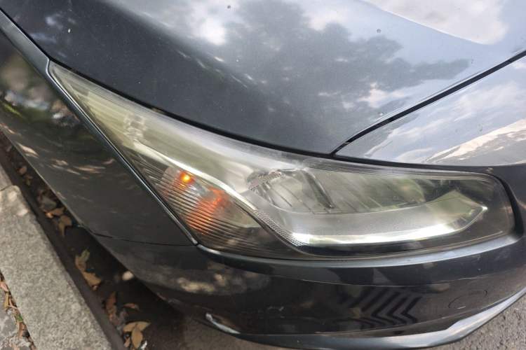 Used Chevrolet Cruze 2015 1.5L Classic SL MT Right Front Headlight