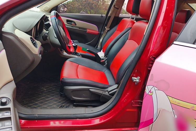 Used Chevrolet Cruze 2015 1.5L Classic SE MT Left Front Seat