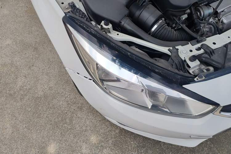 Used Chevrolet Cruze 2015 1.4T DCG Luxury Edition Right Front Headlight