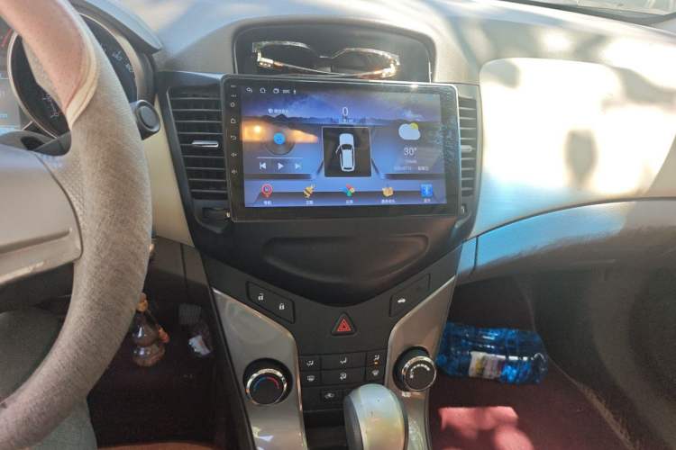 Used Chevrolet Cruze 2015 1.5L Classic SE AT Audio And AC Panel