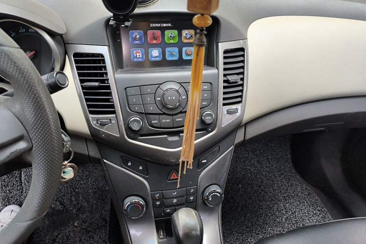 Used Chevrolet Cruze 2015 1.5L Classic SE AT Audio And AC Panel