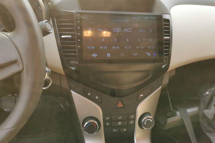 Used Chevrolet Cruze 2015 1.5L Classic SL MT Audio And AC Panel