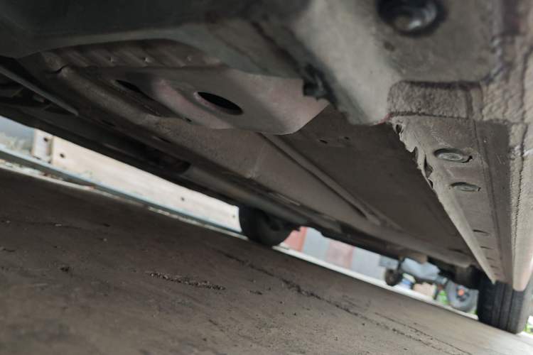 Used Chevrolet Cruze 2015 1.5L Classic SL MT Chassis Front Left