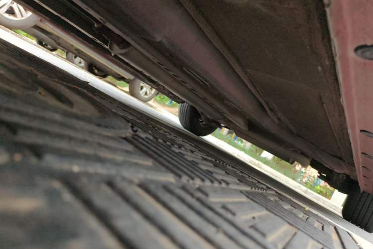 Used Chevrolet Cruze 2015 1.5L Classic SL MT Chassis Front Left