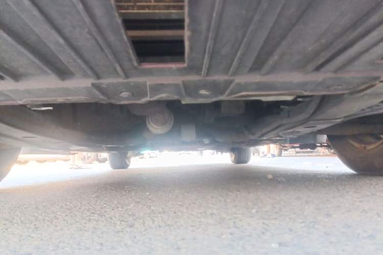 Used Chevrolet Cruze 2015 1.5L Classic SL MT Chassis Front