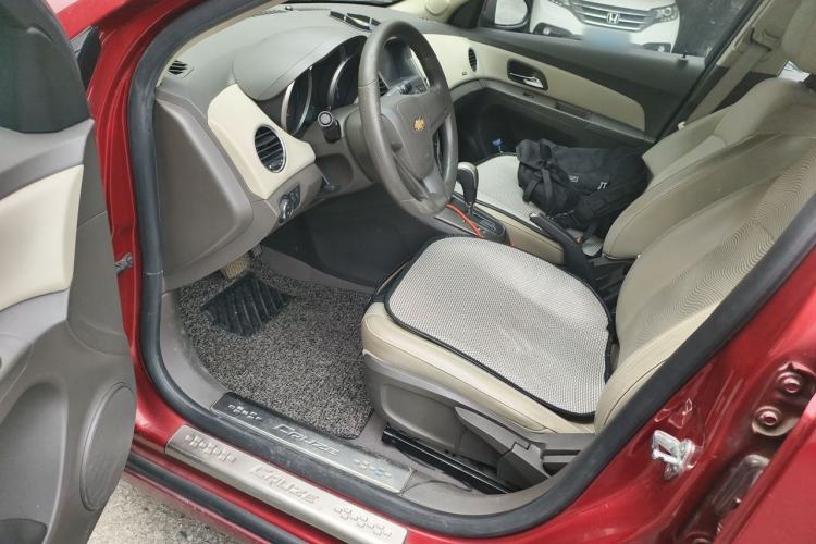 Used Chevrolet Cruze 2015 1.5L Classic SE AT Driver Seat