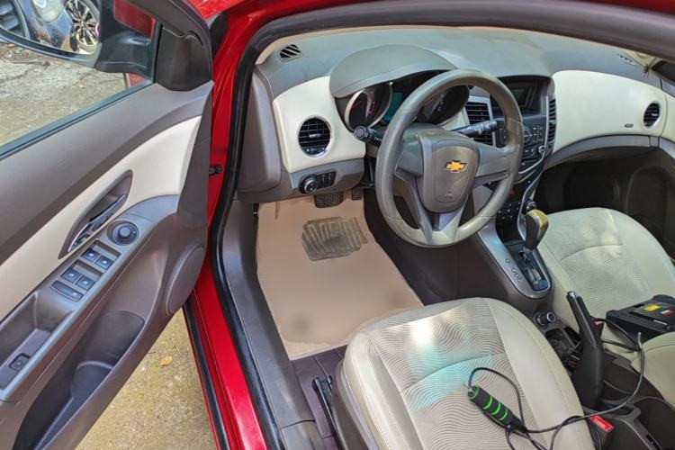 Used Chevrolet Cruze 2015 1.5L Classic SE AT Driver Seat