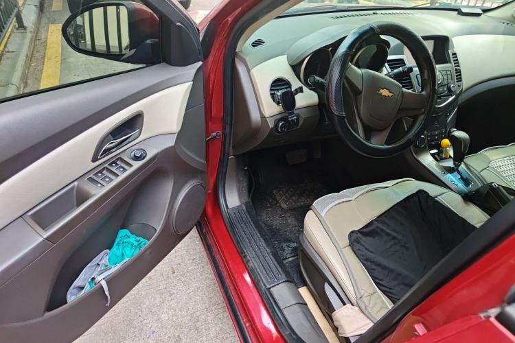 Used Chevrolet Cruze 2015 1.5L Classic SE AT Driver Seat