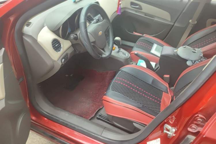 Used Chevrolet Cruze 2015 1.5L Classic SE AT Driver Seat