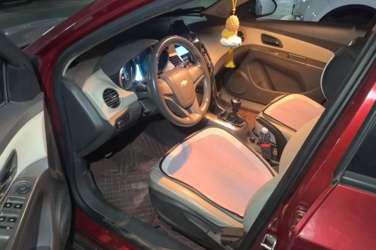 Used Chevrolet Cruze 2015 1.5L Classic SE MT Driver Seat