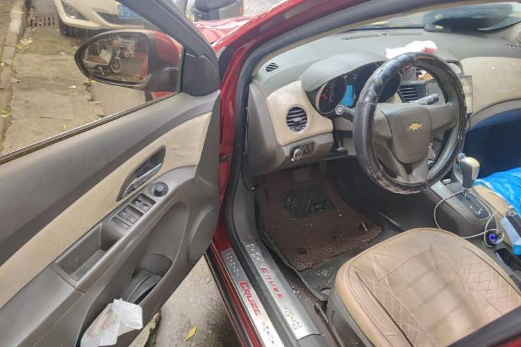 Used Chevrolet Cruze 2015 1.5L Classic SE AT Driver Seat