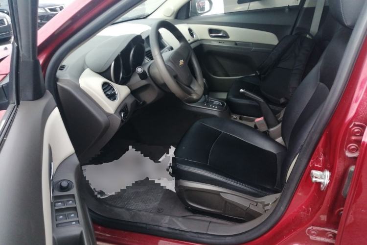 Used Chevrolet Cruze 2015 1.5L Classic SE AT Driver Seat