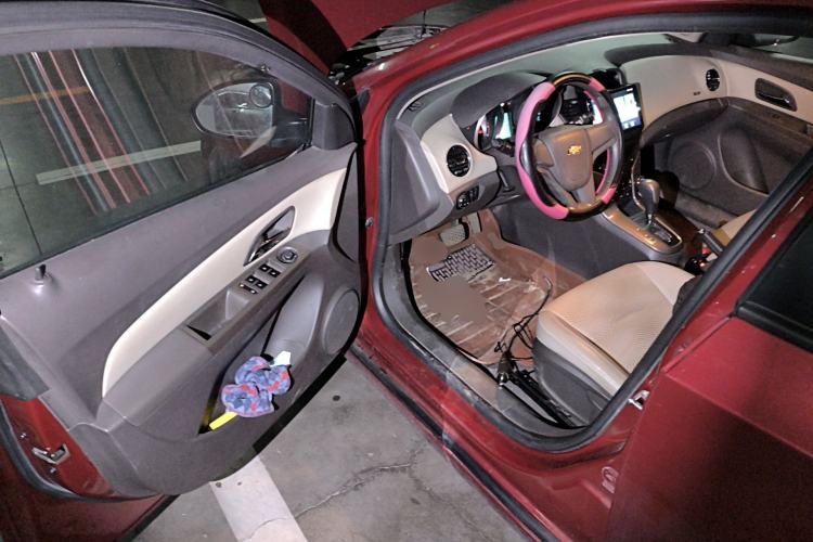 Used Chevrolet Cruze 2015 1.5L Classic SE AT Driver Seat