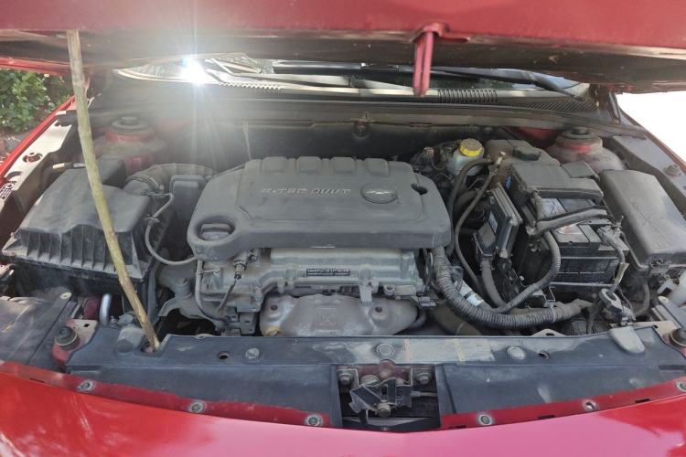 Used Chevrolet Cruze 2015 1.5L Classic SE AT Engine Bay