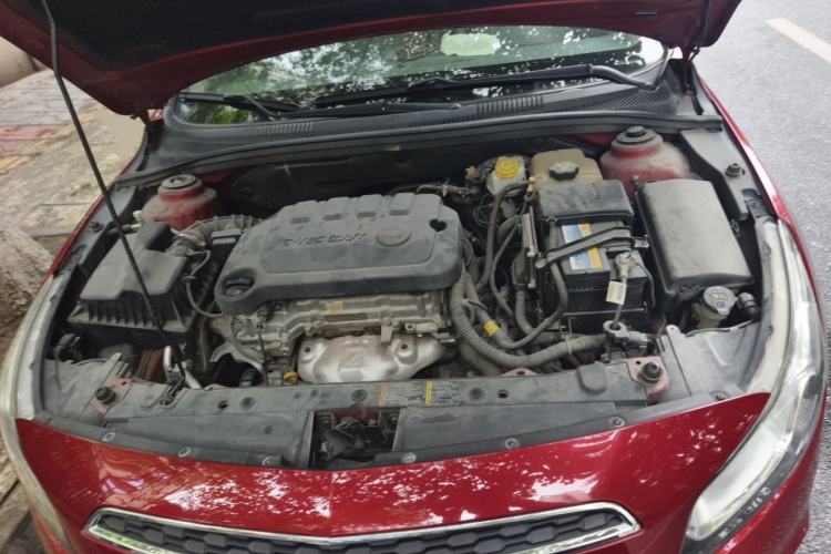 Used Chevrolet Cruze 2015 1.5L Classic SE AT Engine Bay