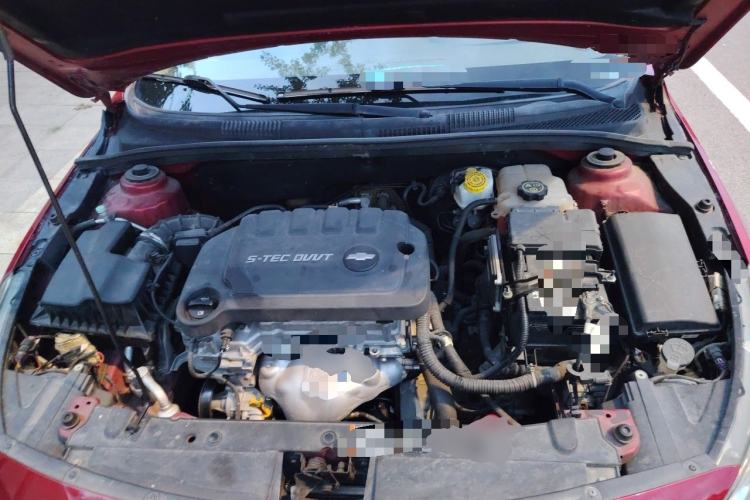 Used Chevrolet Cruze 2015 1.5L Classic SE MT Engine Bay