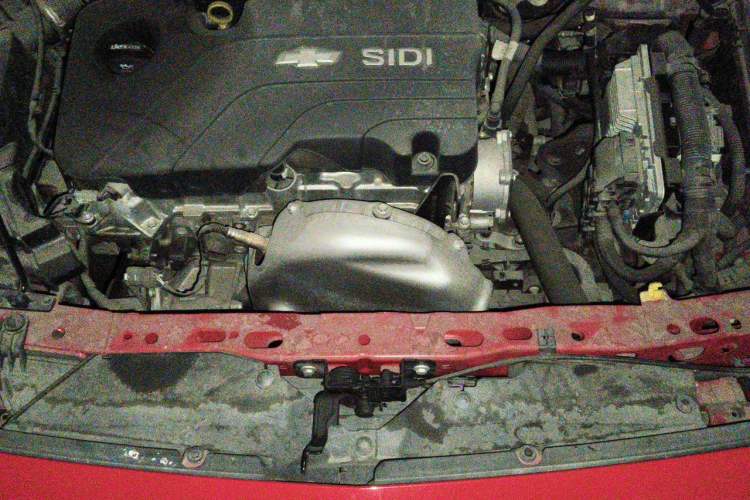 Used Chevrolet Cruze 2015 1.5L Automatic Luxury Edition Engine Bay