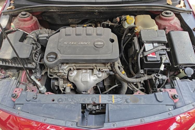 Used Chevrolet Cruze 2015 1.5L Classic SE AT Engine Bay