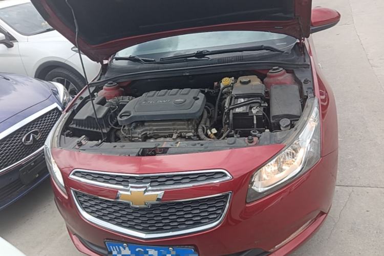 Used Chevrolet Cruze 2015 1.5L Classic SE AT Engine Bay