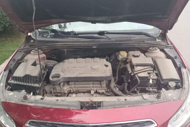 Used Chevrolet Cruze 2015 1.5L Classic SE MT Engine Bay