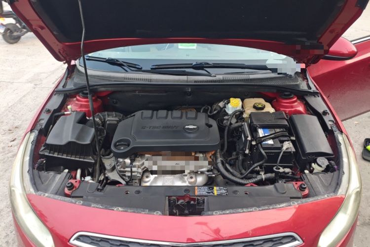 Used Chevrolet Cruze 2015 1.5L Classic SL MT Engine Bay