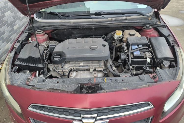 Used Chevrolet Cruze 2015 1.5L Classic SE MT Engine Bay