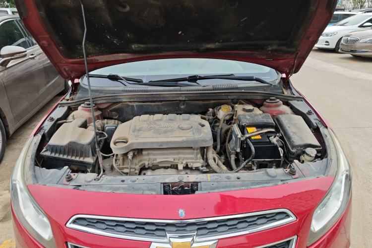 Used Chevrolet Cruze 2015 1.5L Classic SE AT Engine Bay
