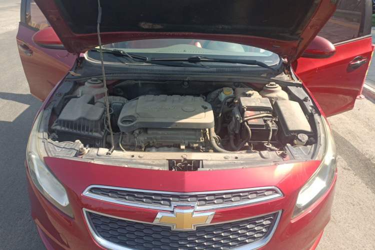 Used Chevrolet Cruze 2015 1.5L Classic SE MT Engine Bay