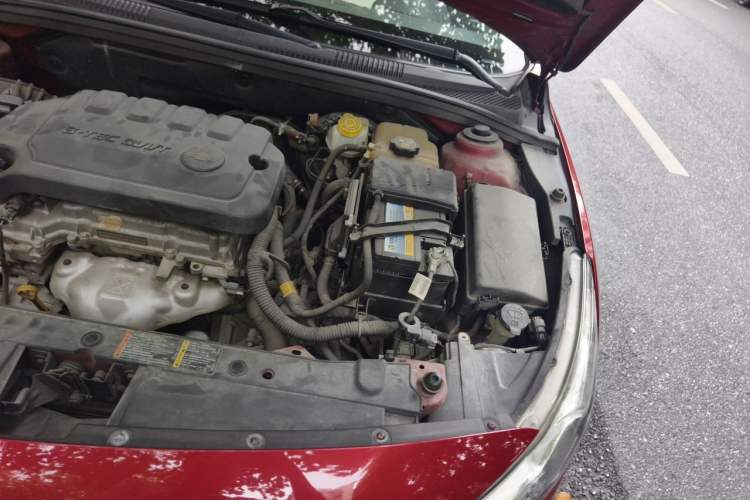 Used Chevrolet Cruze 2015 1.5L Classic SE AT Engine Bay Left