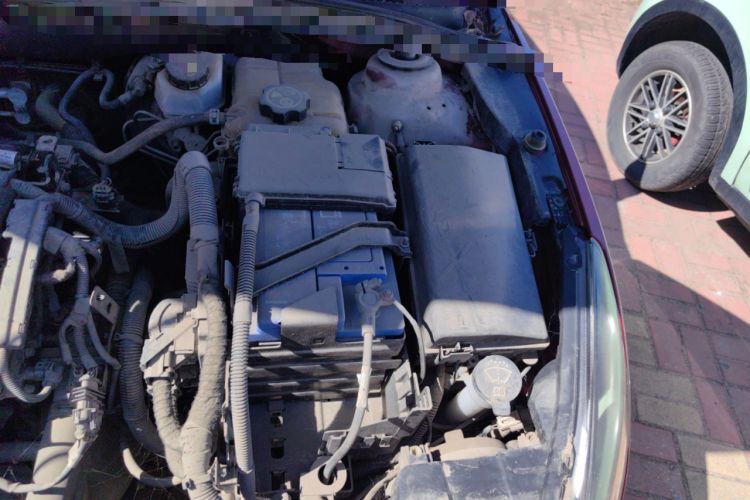 Used Chevrolet Cruze 2015 Hatchback 1.6L Manual Comfort Edition Engine Bay Left