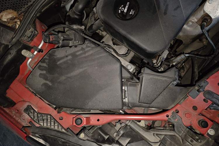 Used Chevrolet Cruze 2015 1.5L Automatic Luxury Edition Engine Bay Left