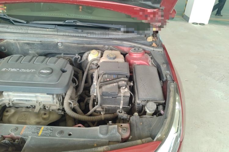 Used Chevrolet Cruze 2015 1.5L Classic SL MT Engine Bay Left