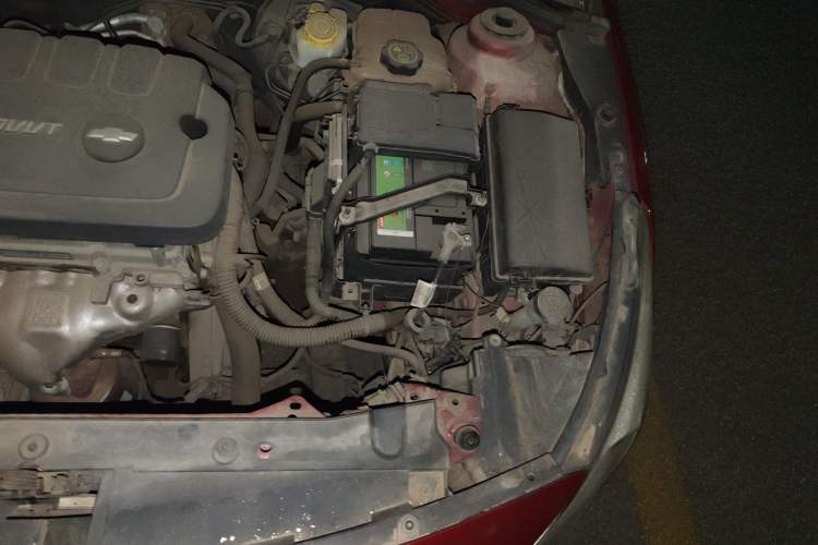 Used Chevrolet Cruze 2015 1.5L Classic SL MT Engine Bay Left