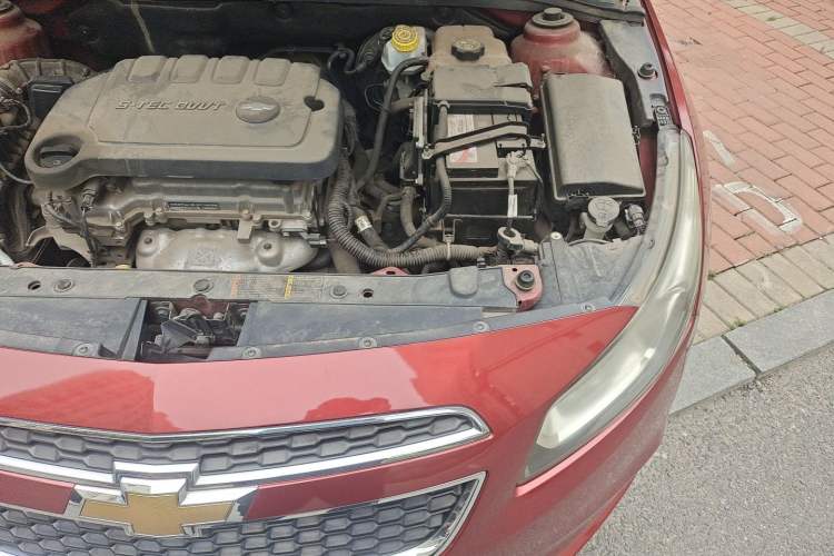 Used Chevrolet Cruze 2015 1.5L Classic SE MT Engine Bay Left