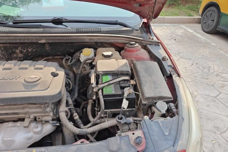 Used Chevrolet Cruze 2015 1.5L Classic SL MT Engine Bay Left