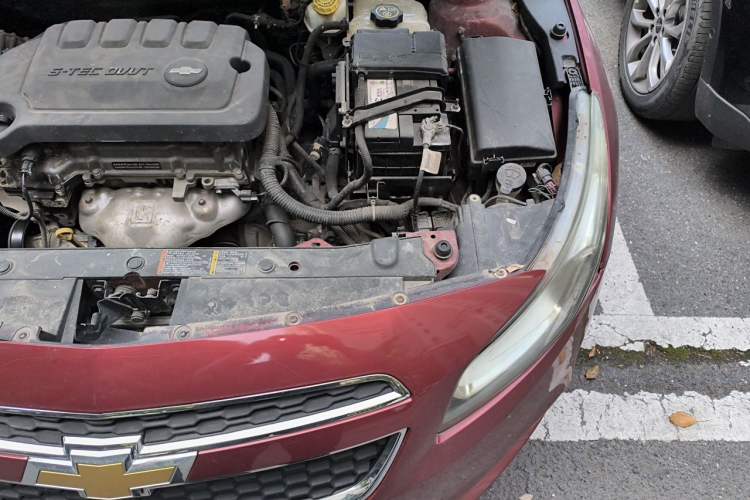 Used Chevrolet Cruze 2015 1.5L Classic SE AT Engine Bay Left