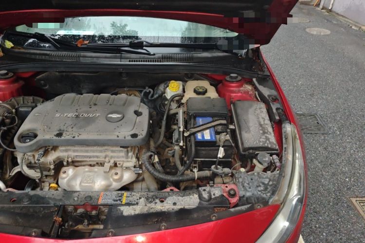 Used Chevrolet Cruze 2015 1.5L Classic SL MT Engine Bay Left