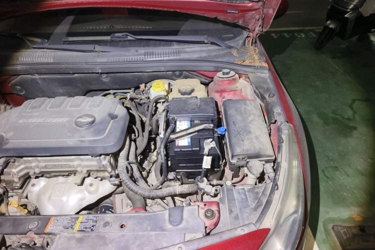 Used Chevrolet Cruze 2015 1.5L Classic SE AT Engine Bay Left