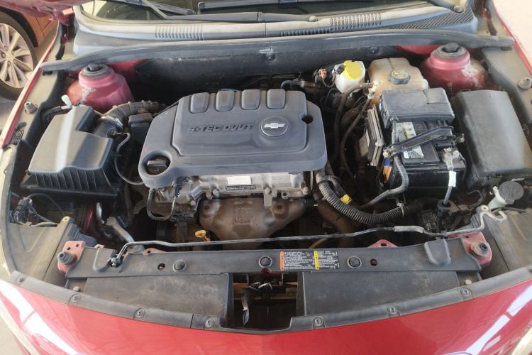 Used Chevrolet Cruze 2015 1.5L Classic SE AT Engine Bay