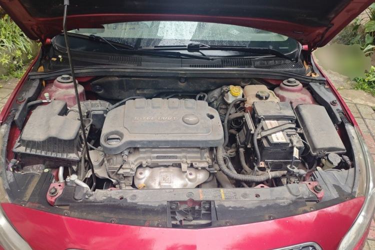 Used Chevrolet Cruze 2015 1.5L Classic SE MT Engine Bay