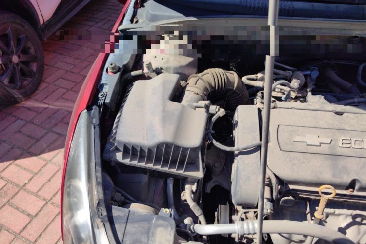 Used Chevrolet Cruze 2015 Hatchback 1.6L Manual Comfort Edition Engine Bay Right