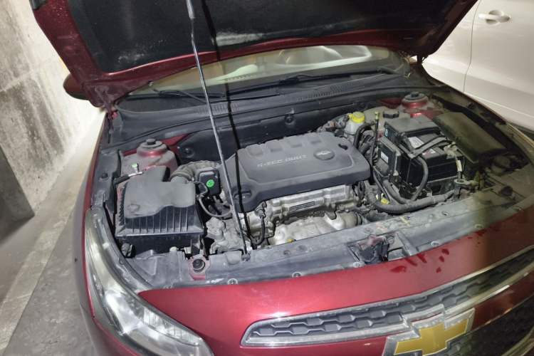 Used Chevrolet Cruze 2015 1.5L Classic SE AT Engine Bay Right
