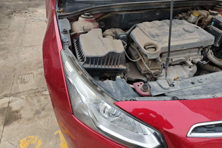 Used Chevrolet Cruze 2015 1.5L Classic SE AT Engine Bay Right